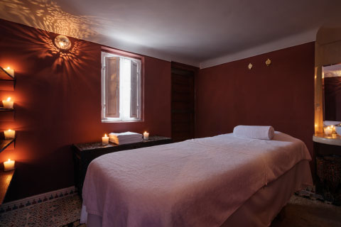 Have a massage at Riad Les Yeux Bleus